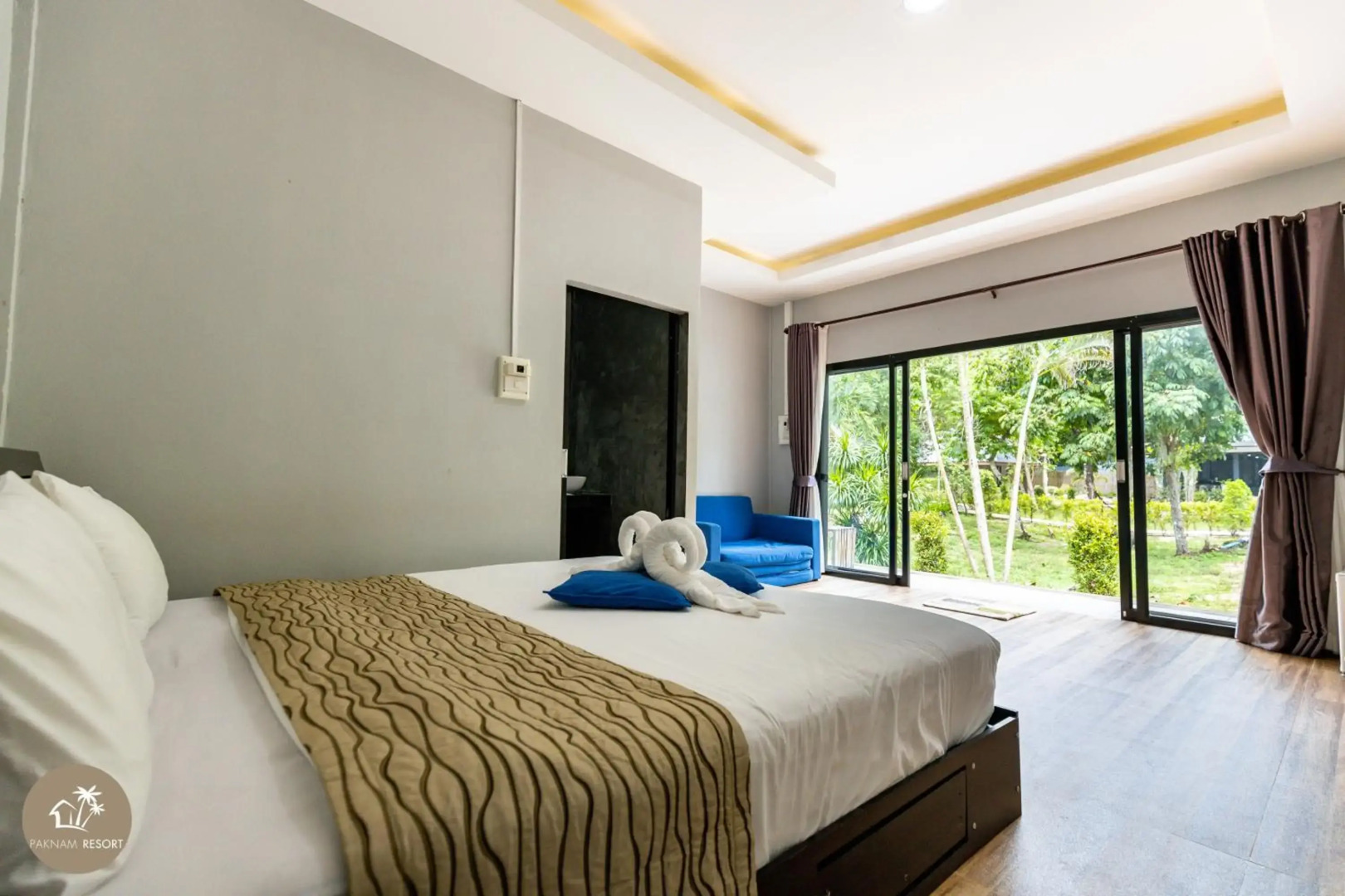 Pak Nam Resort
