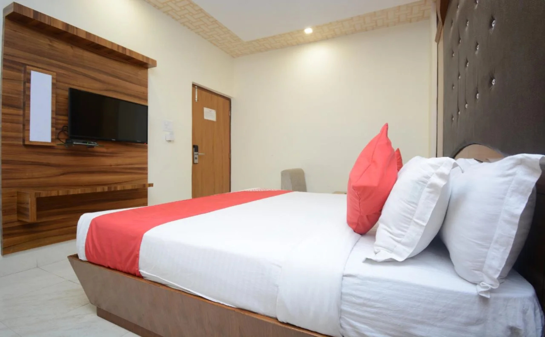 Hotel Pal Regency By OYO Rooms