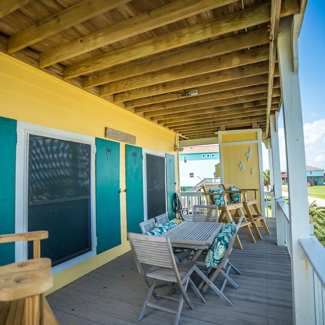 Serenity By the Sea - Great Views in Treasure Island