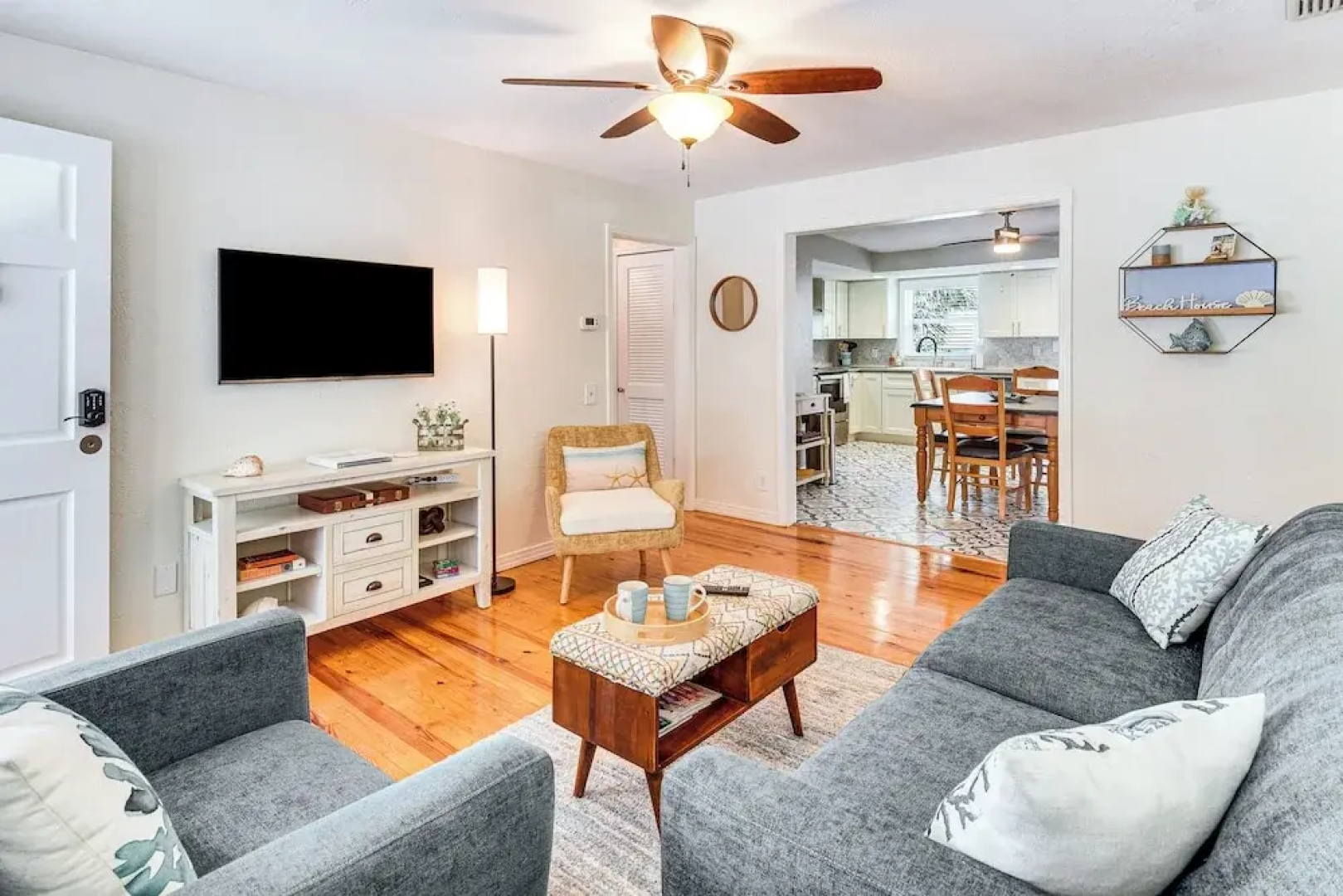 Dog-friendly Daytona Beach Cottage w/ Patio!