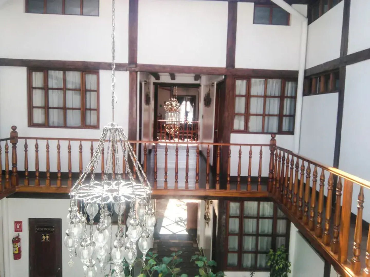 Felicia Hotel & Suites