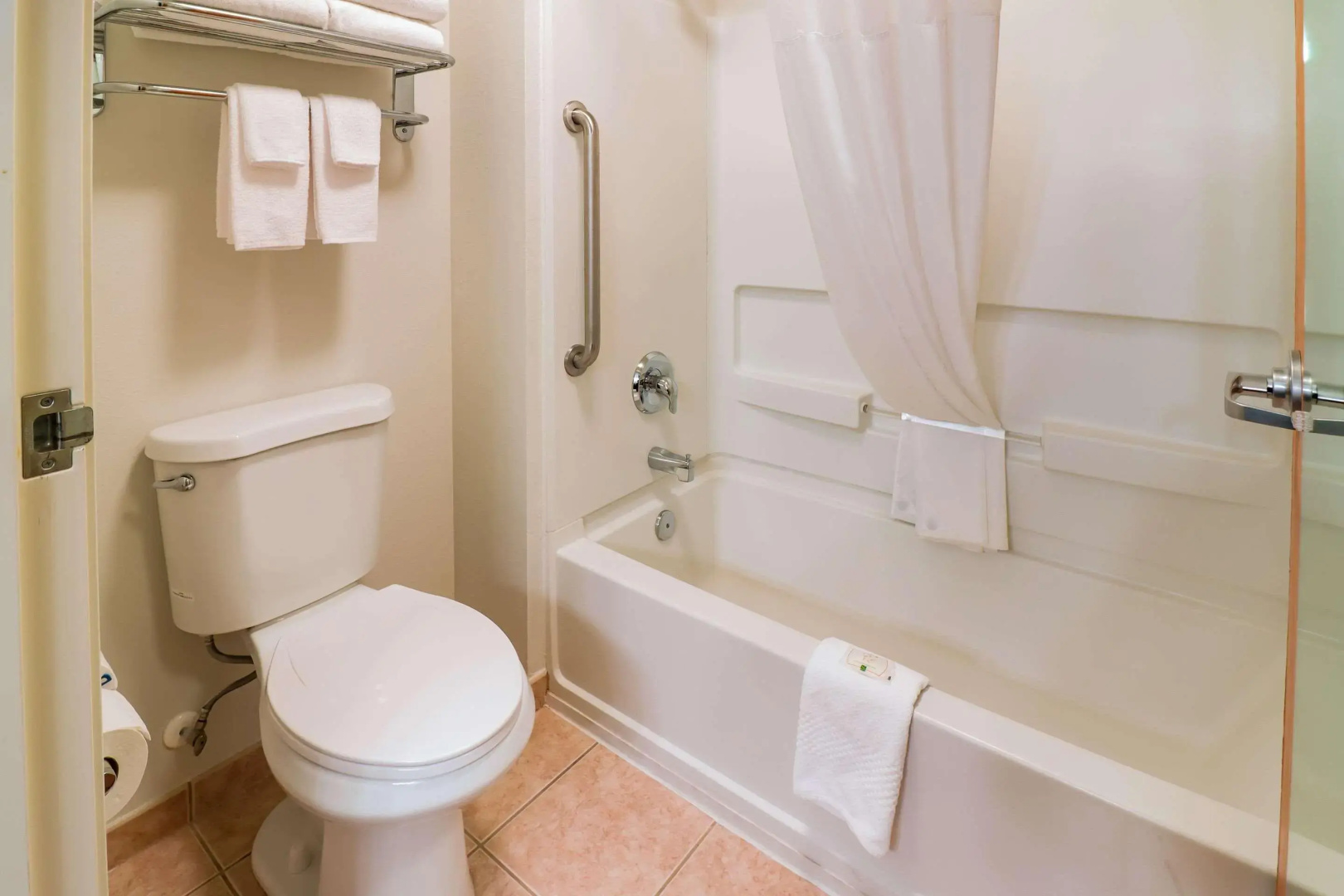 Quality Inn & Suites Sequim at Olympic National Park