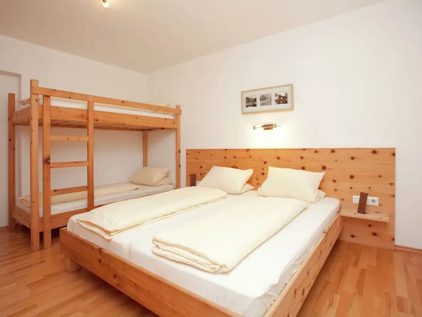 Plush Farmhouse in Ramsau im Zillertal near Ski Area