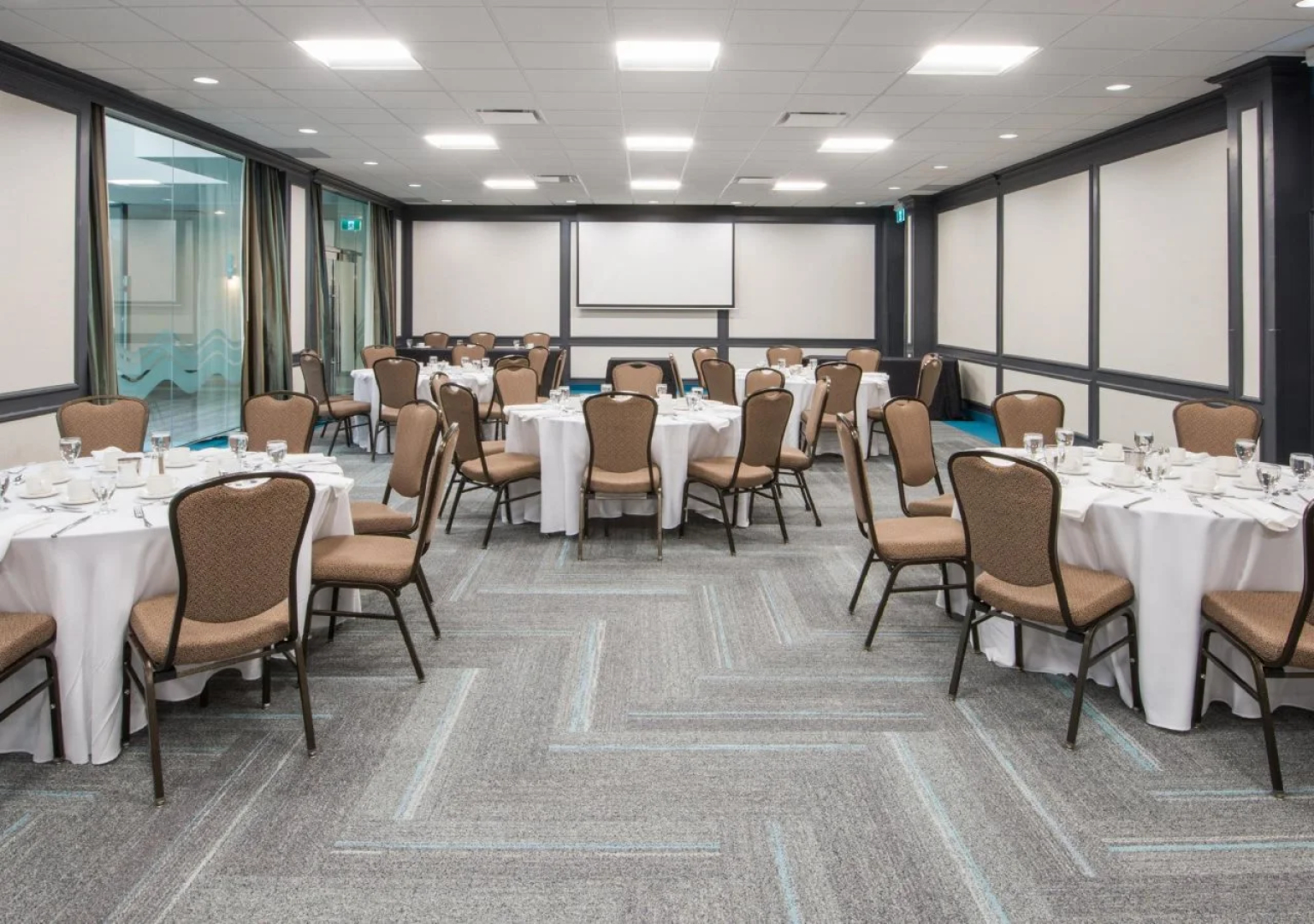 Crowne Plaza Kitchener-Waterloo by IHG