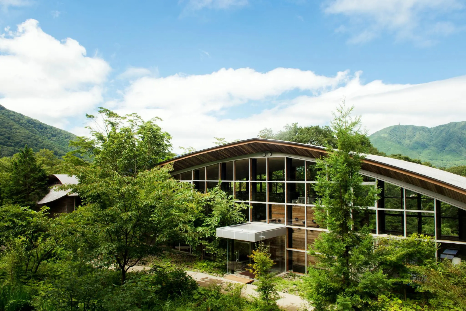 Hakone Retreat Fore