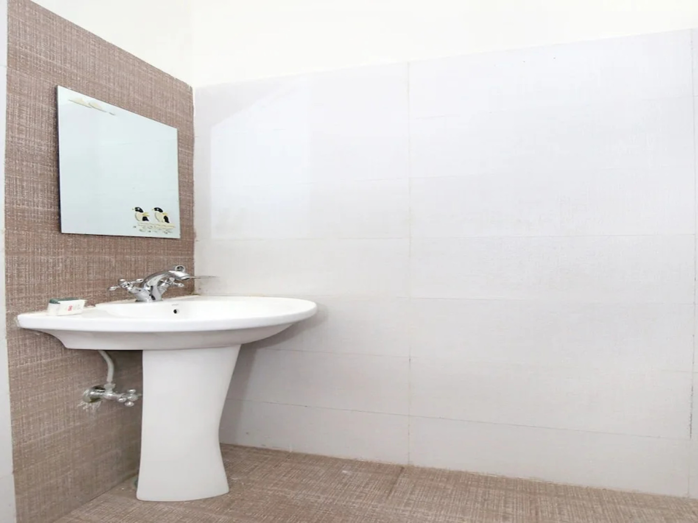 Capital O 10540 Hotel JD Residency