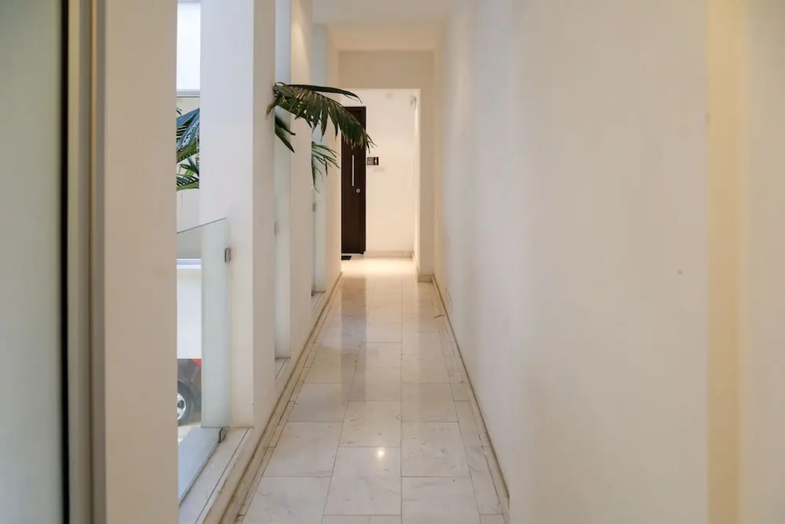 Phaedrus Living: City Luxury Flat Anemone 103