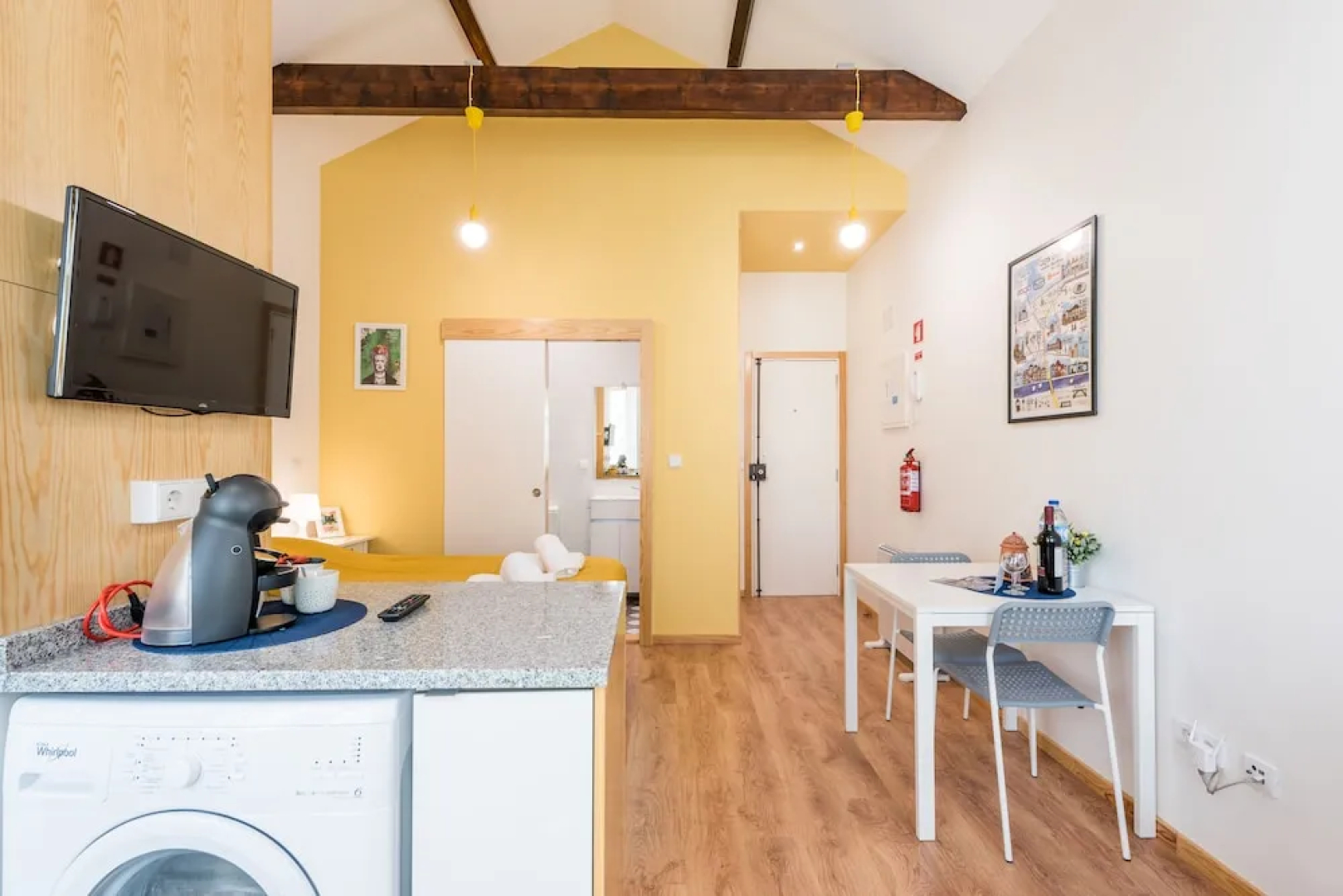 731 Costa Cabral Metro Residence