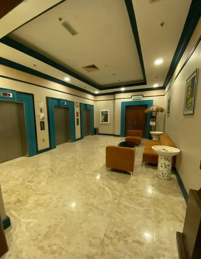 CMK & Private Water Chalet