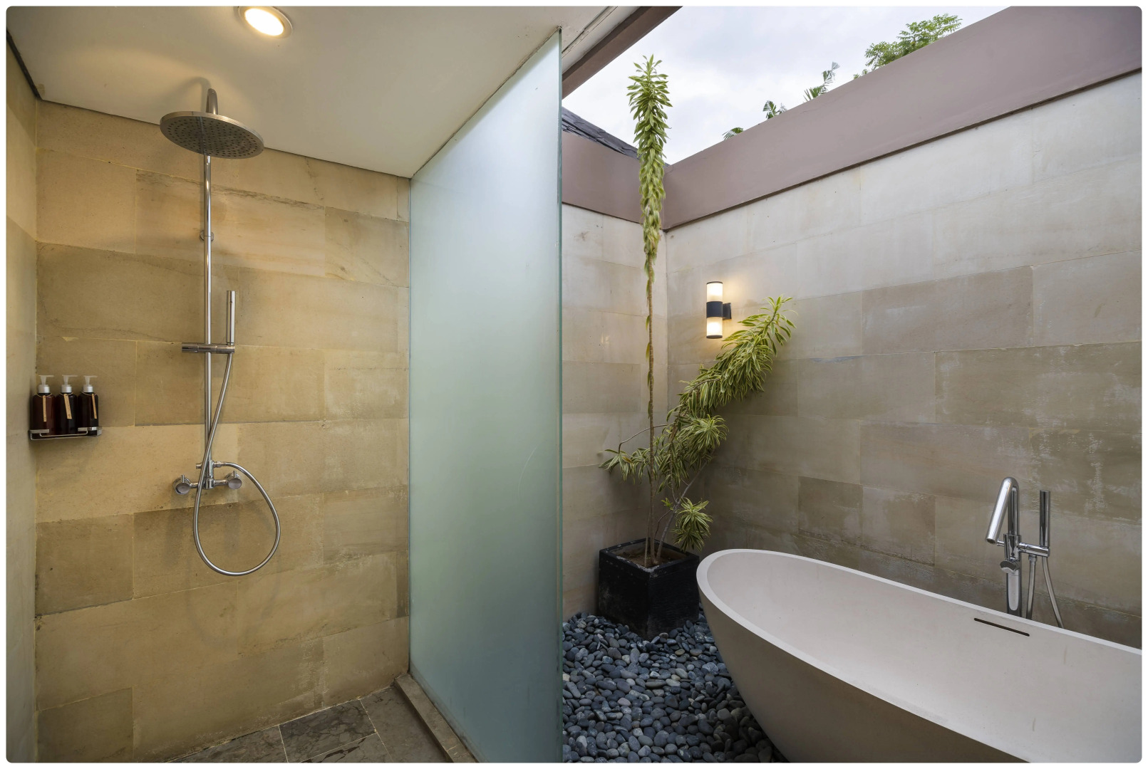 d’Nusa Beach Club and Resort