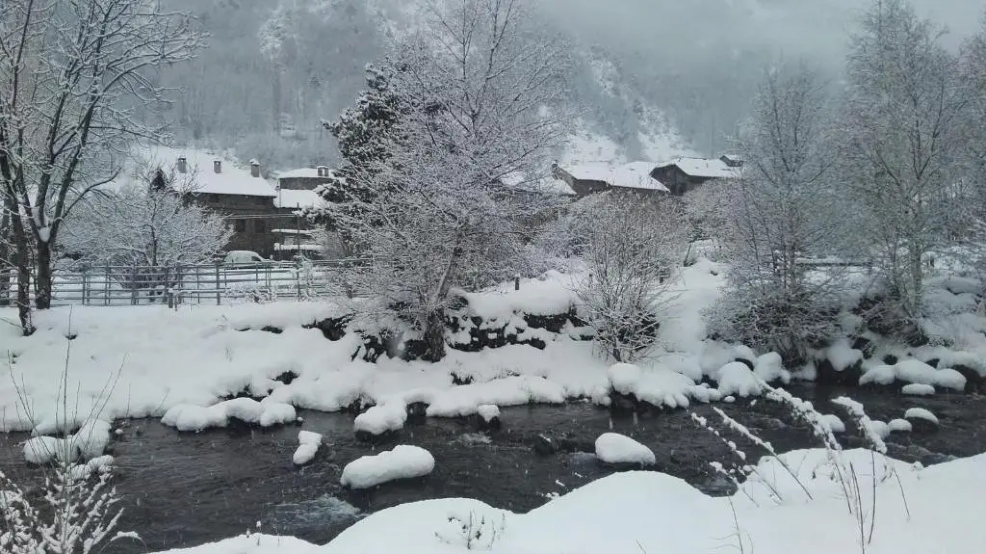 Dúplex con Jardin comunitario en Àreu Pallars Sobirà