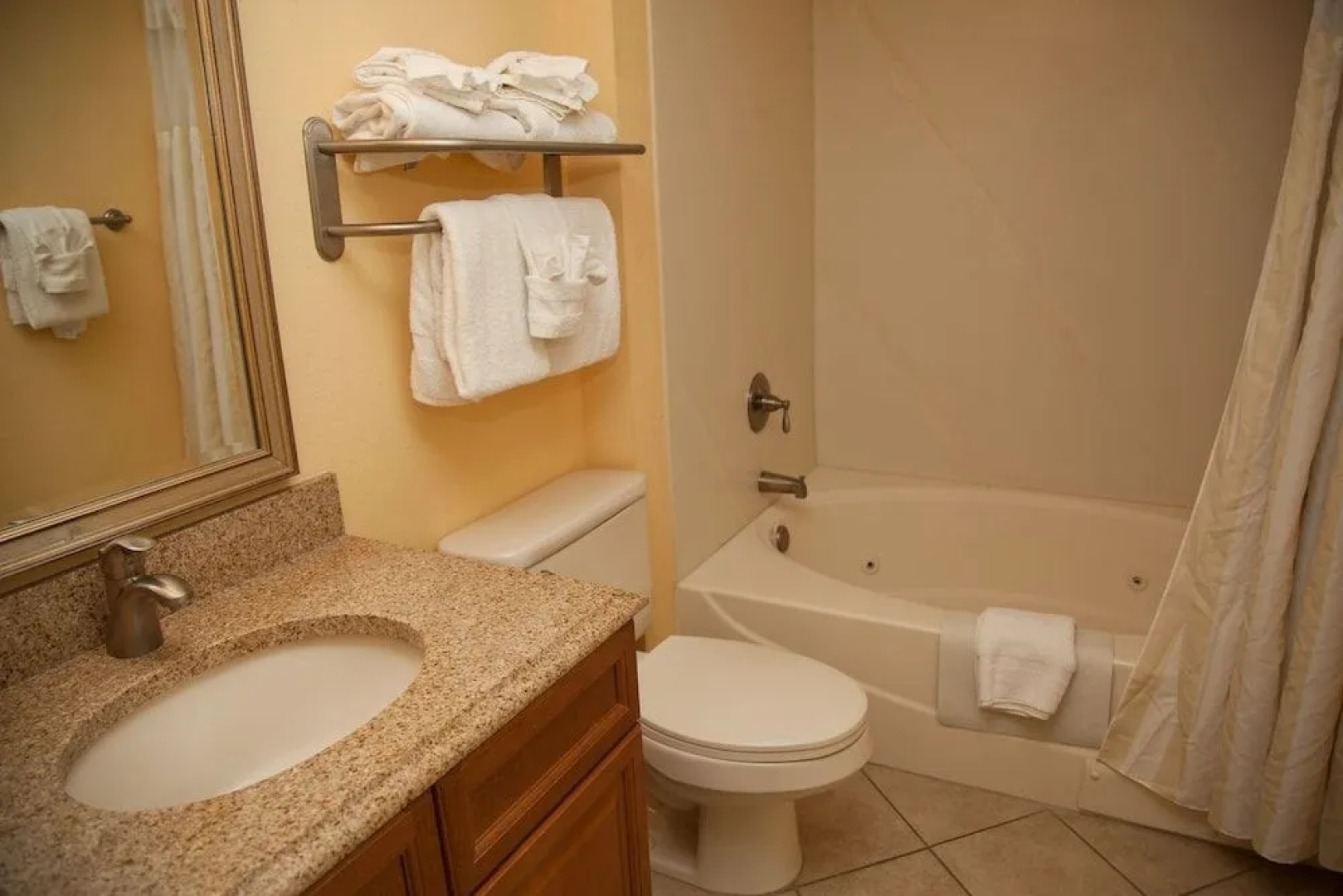 Bluegreen Vacations Horizon at 77th, an Ascend Res