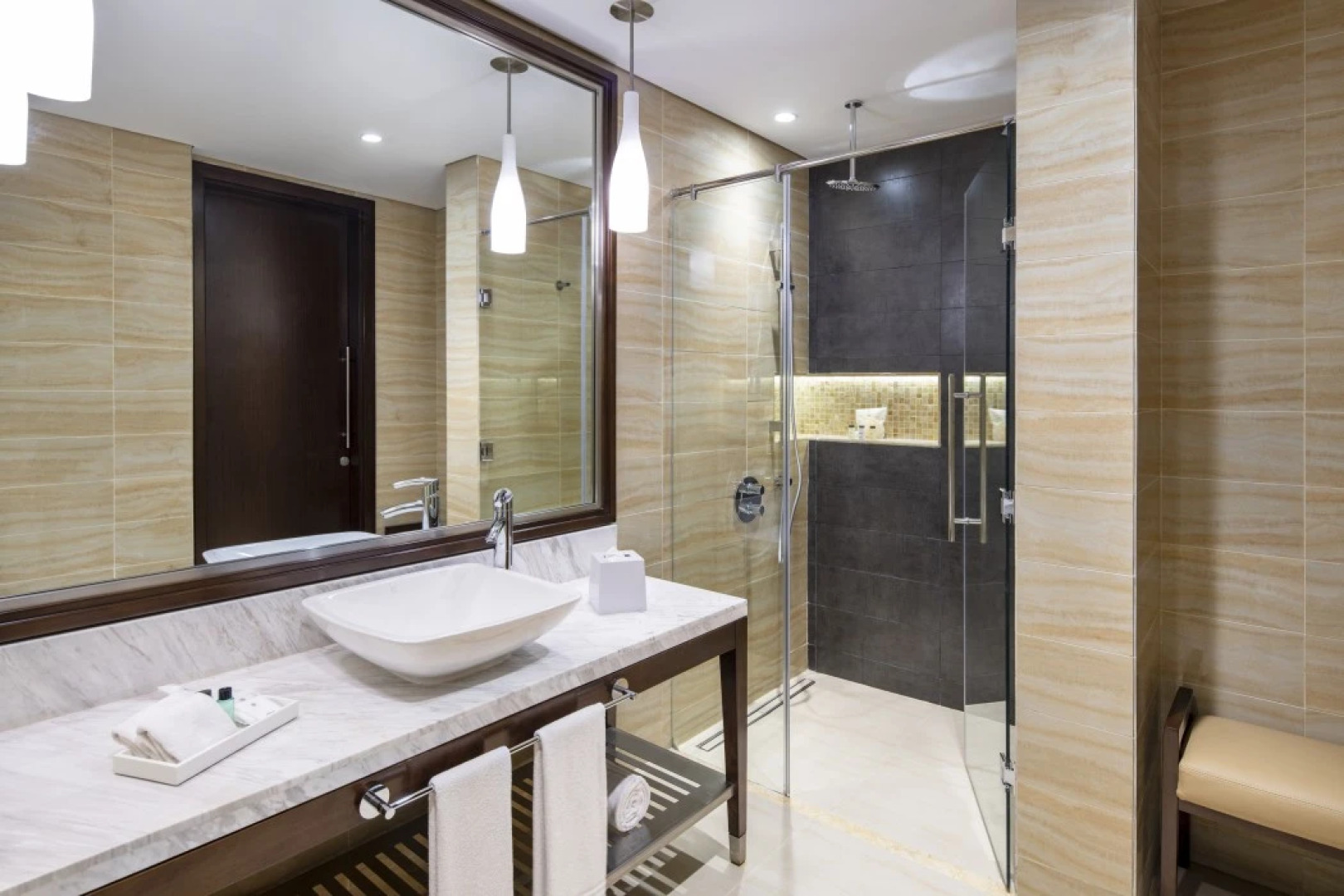 Отель Four Points by Sheraton Sharjah