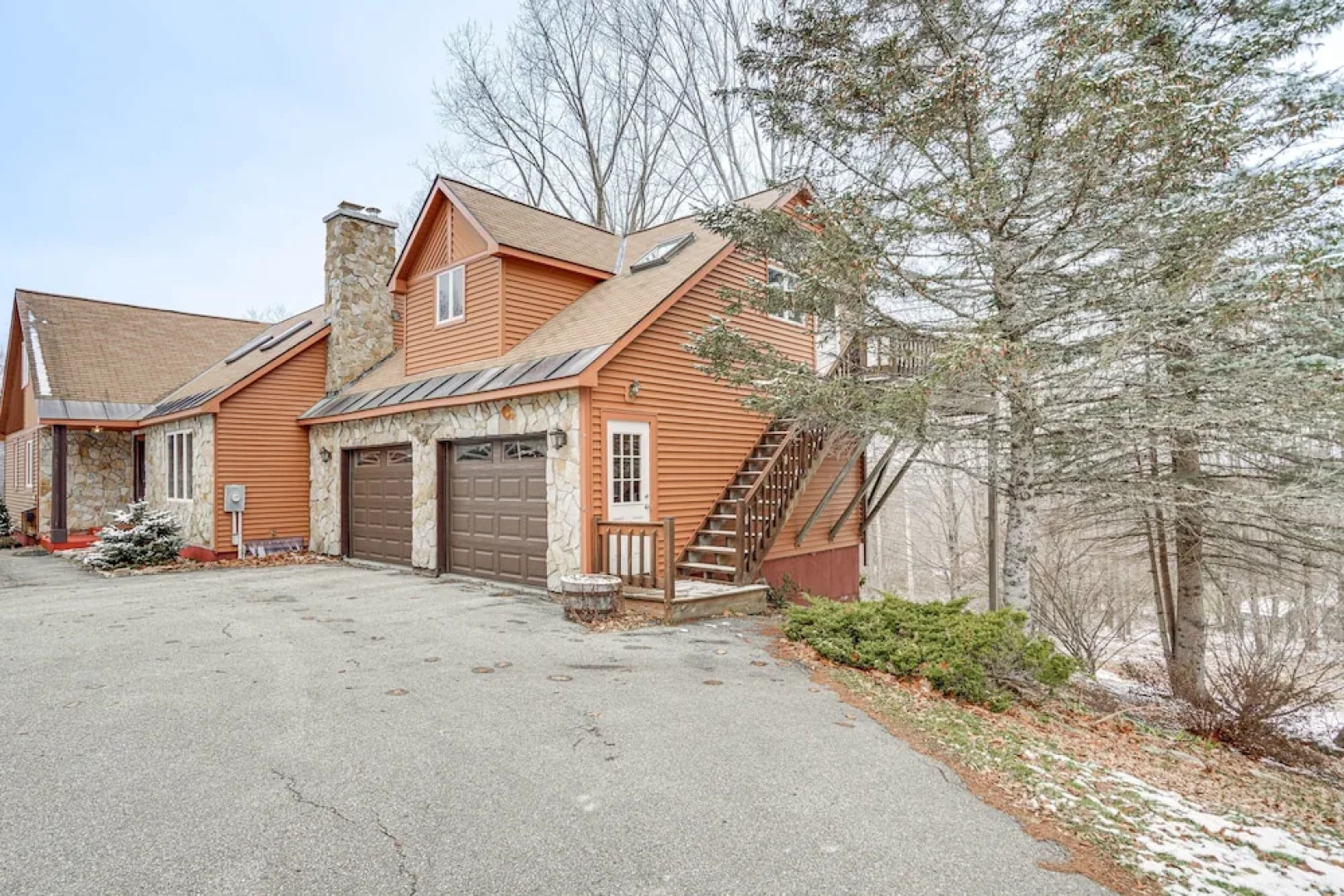 Bennington Home w/ Deck ~ 5 Mi to Bald Mountain!