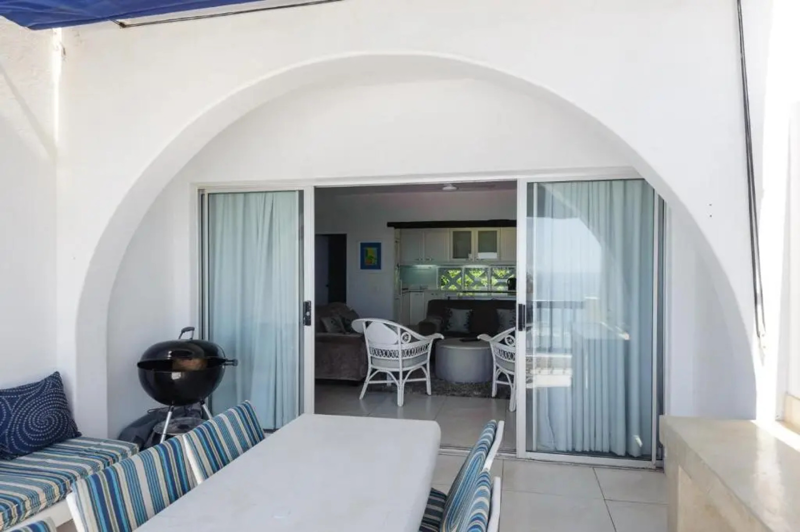 Santorini Akrotiri 28 (Family Only)