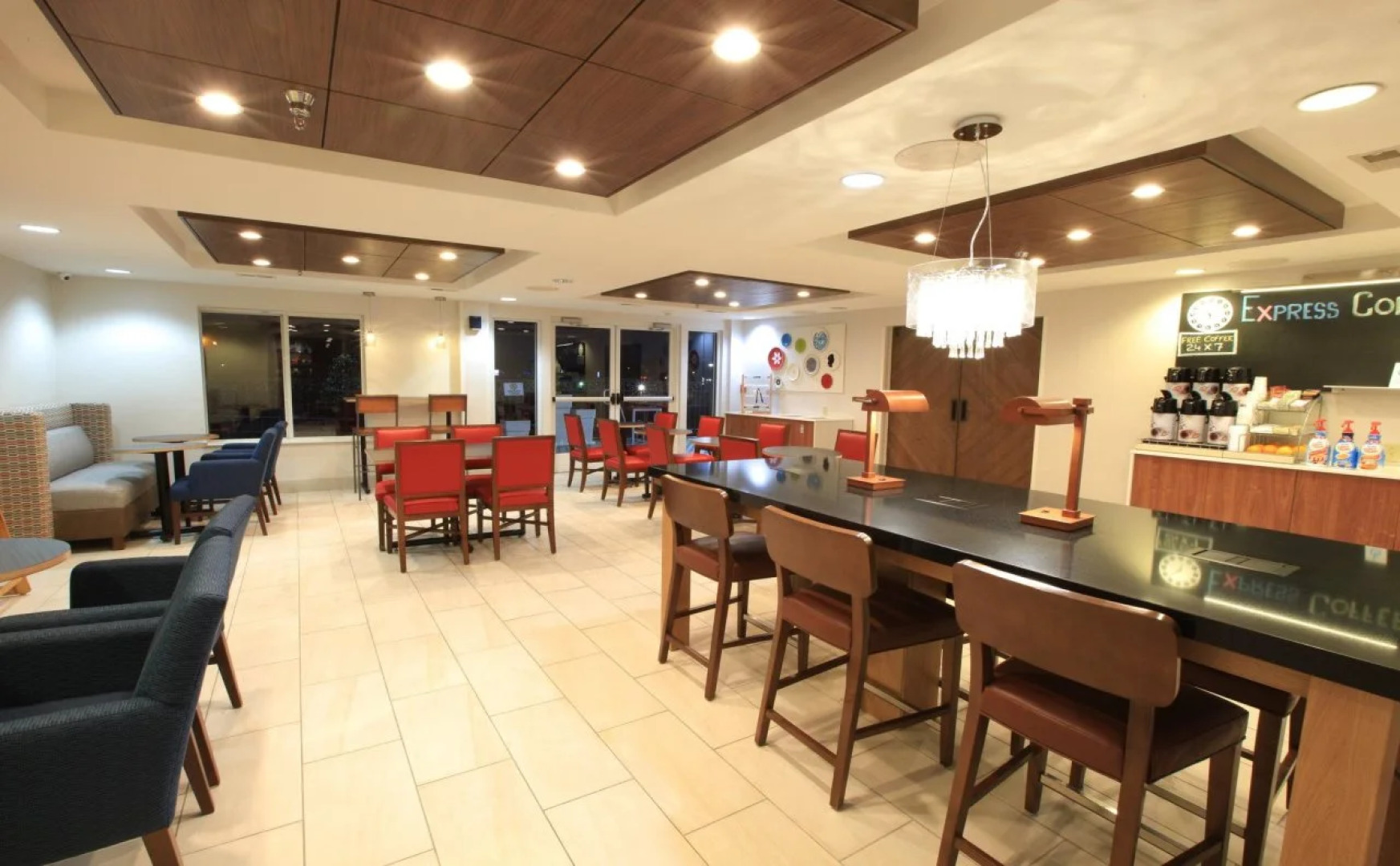 Holiday Inn Express Hotel & Suites Chattanooga-Hixson by IHG