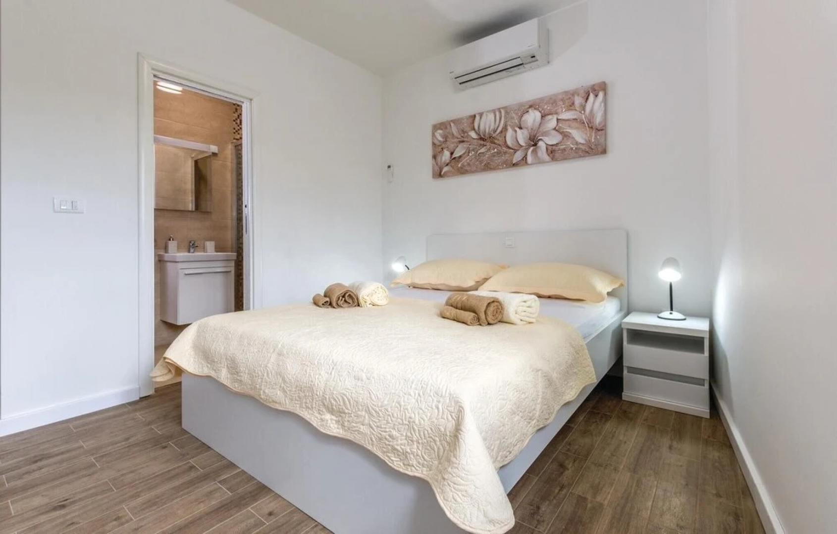 Nice Home in Srinjine With 2 Bedrooms, Wifi and Outdoor Swimming Pool