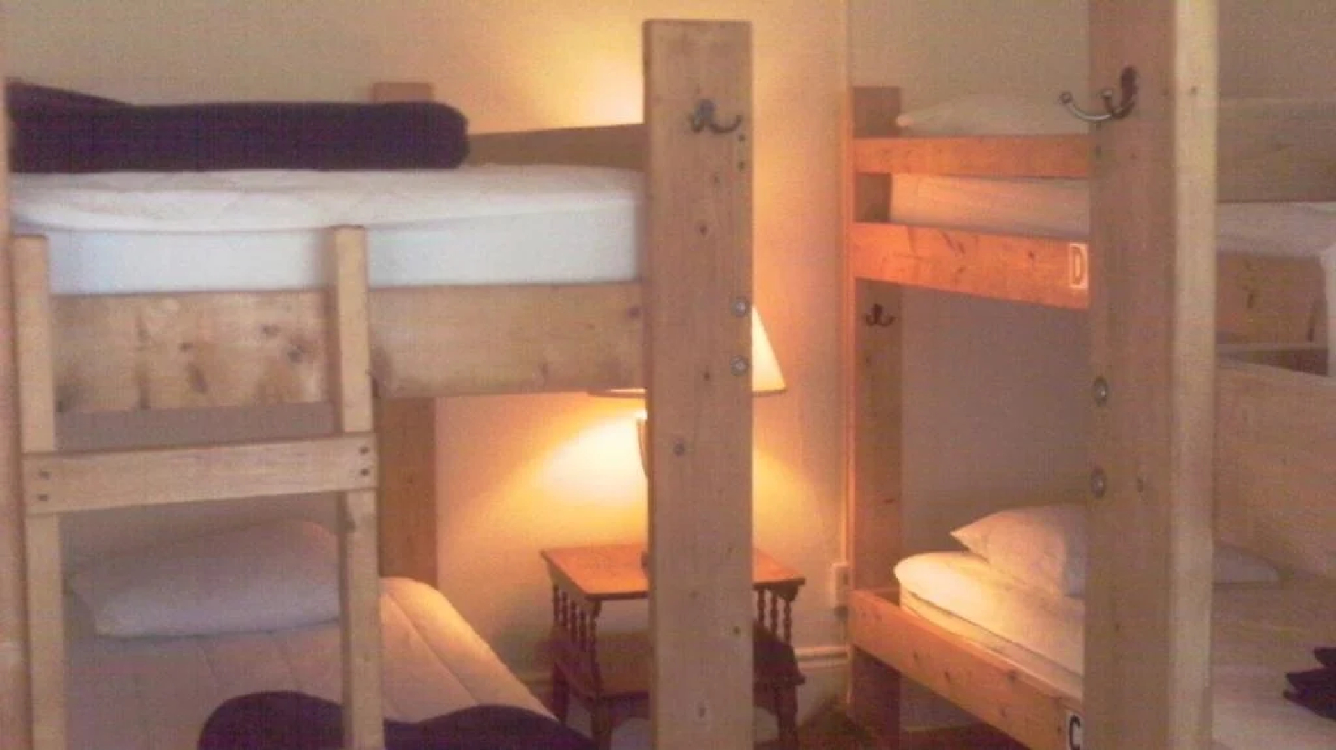 HI - Syracuse, Downing International Hostel
