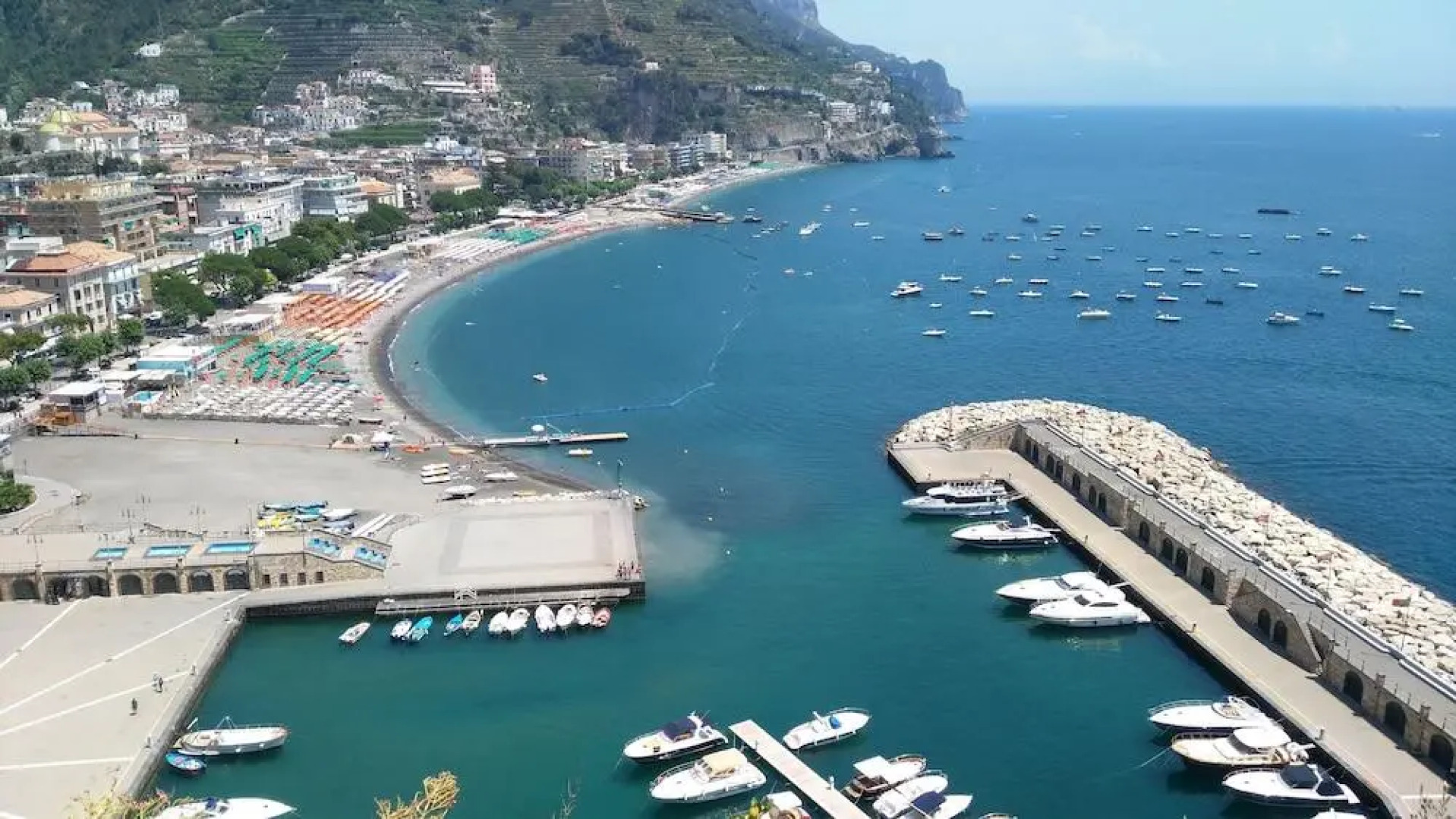 Castello Mezzacapo by Starhost