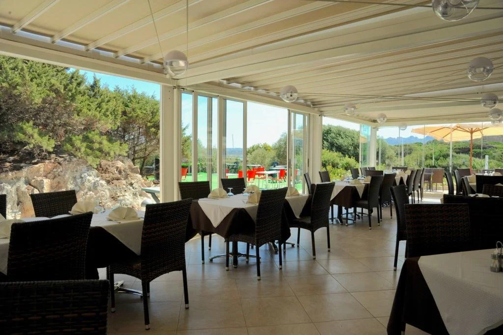 Isola dei Gabbiani - Land of Water