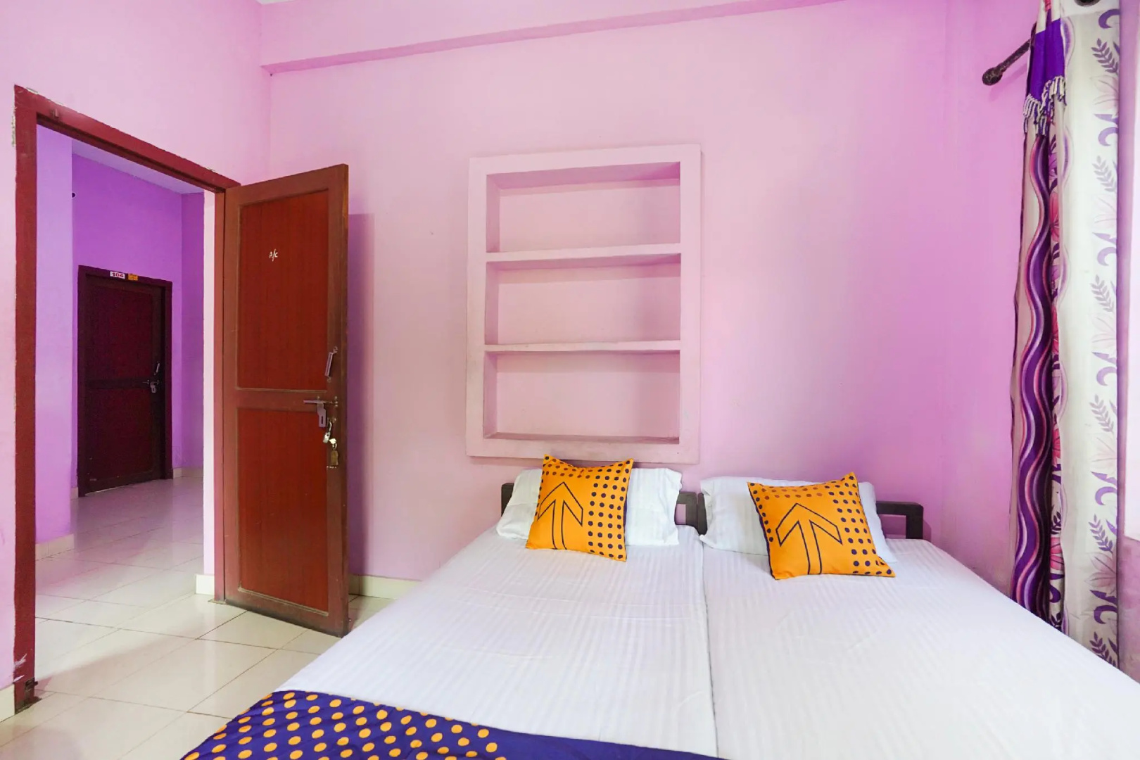SPOT ON 66098 Rohini Residency