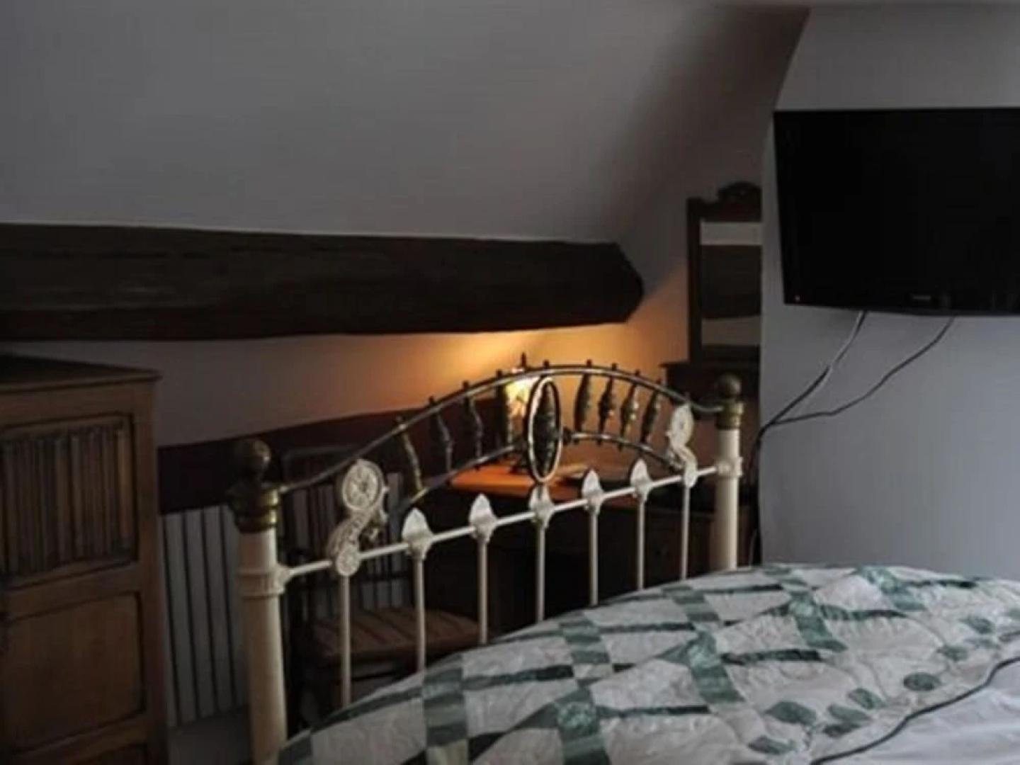 Old Ivy House Bed & Breakfast
