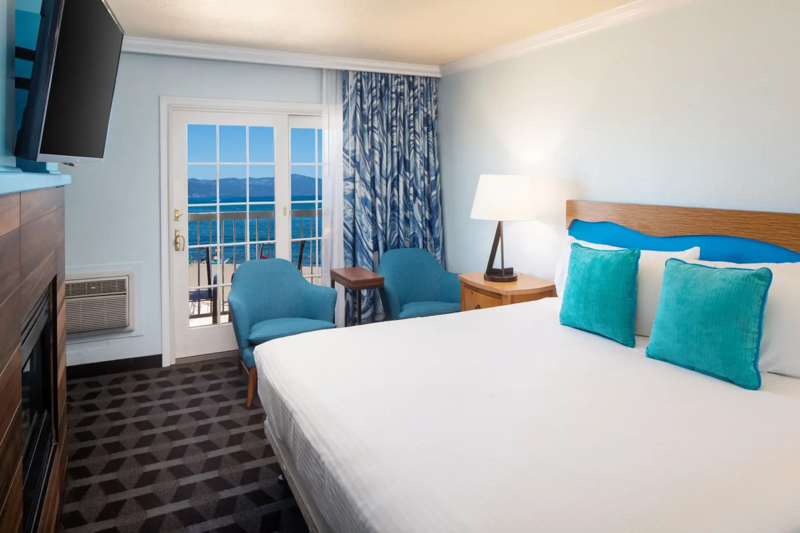 Beach Retreat & Lodge at Tahoe