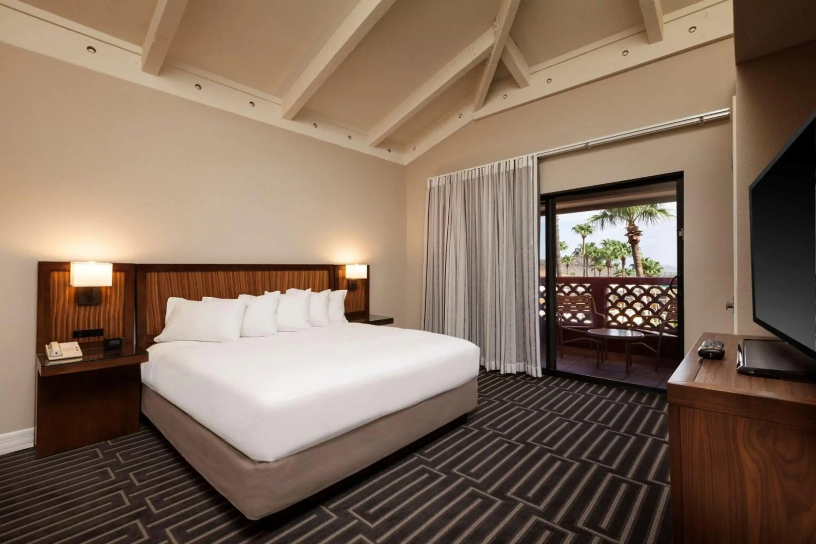 Hilton Phoenix Tapatio Cliffs Resort