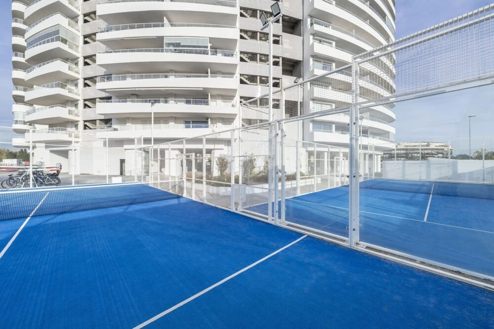 Gran Canet 2BR - Sea Views, Pools & Gym