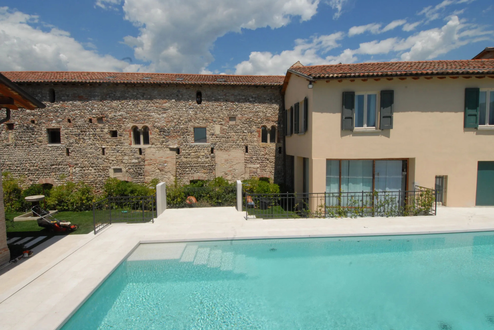 Santellone Resort