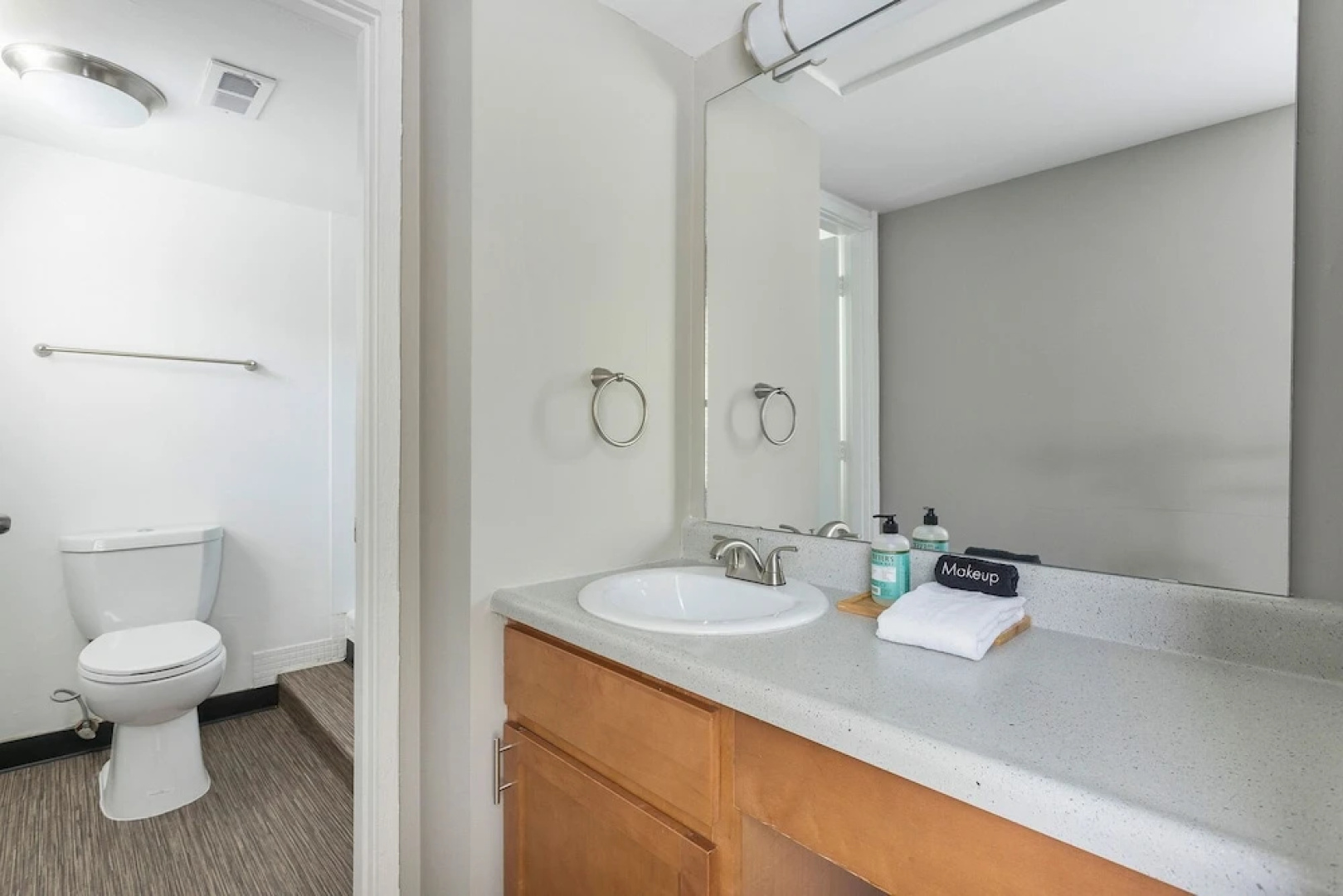 Relaxing St. Louis Getaway + Resort Amenities