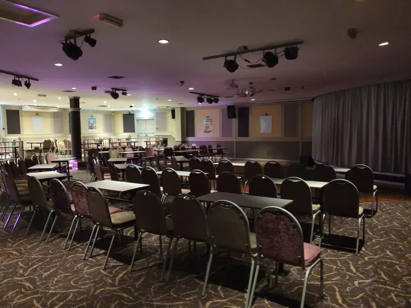 3 Bedroom Caravan, Sleeps 8, at Parkdean Newquay Holiday Park