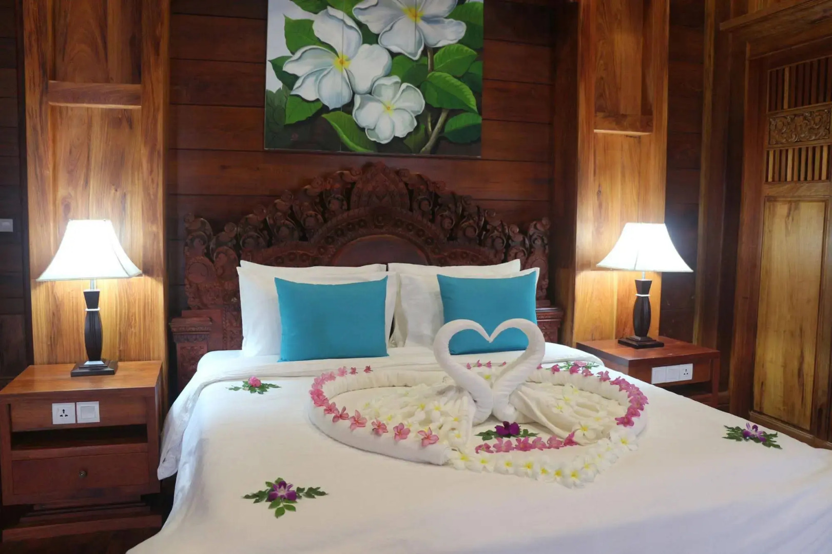 Try Palace Resort & Spa