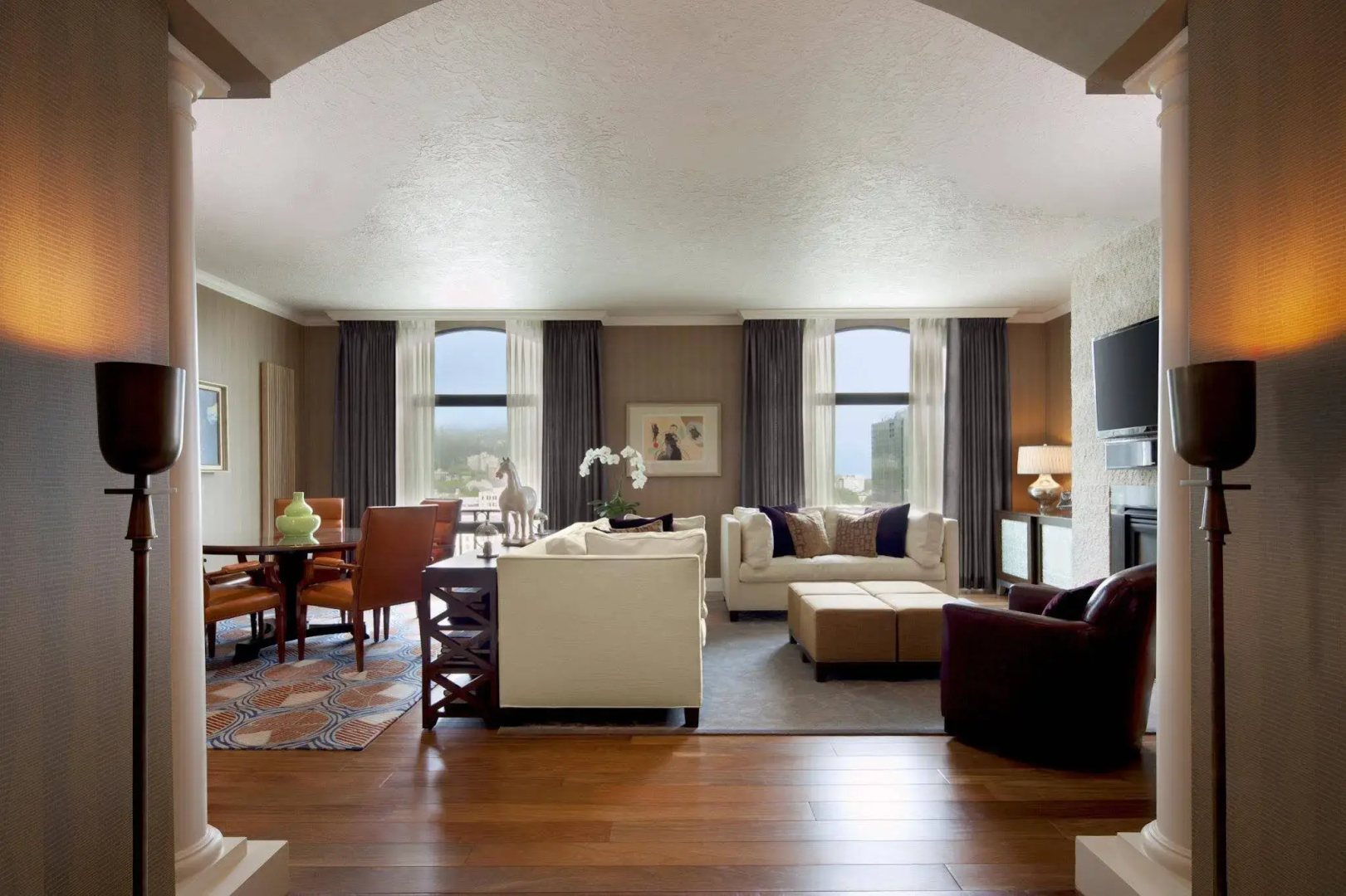 Dossier Hotel