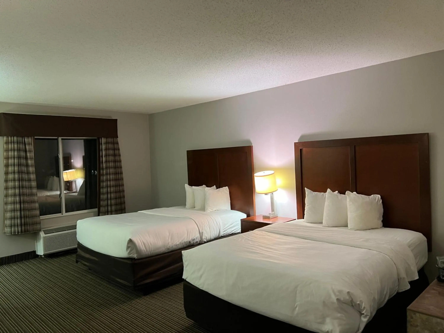 Country Inn & Suites By Radisson, Battle Creek, MI