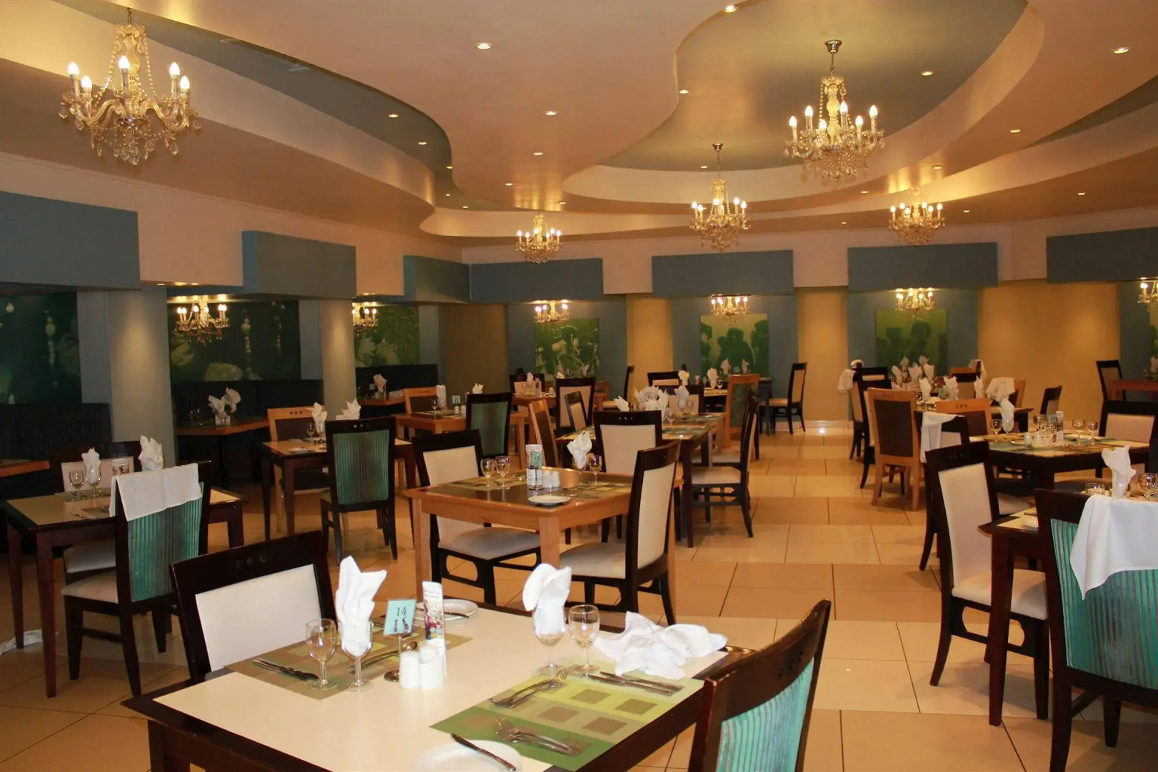 Peermont Metcourt Khoroni, Thohoyandou