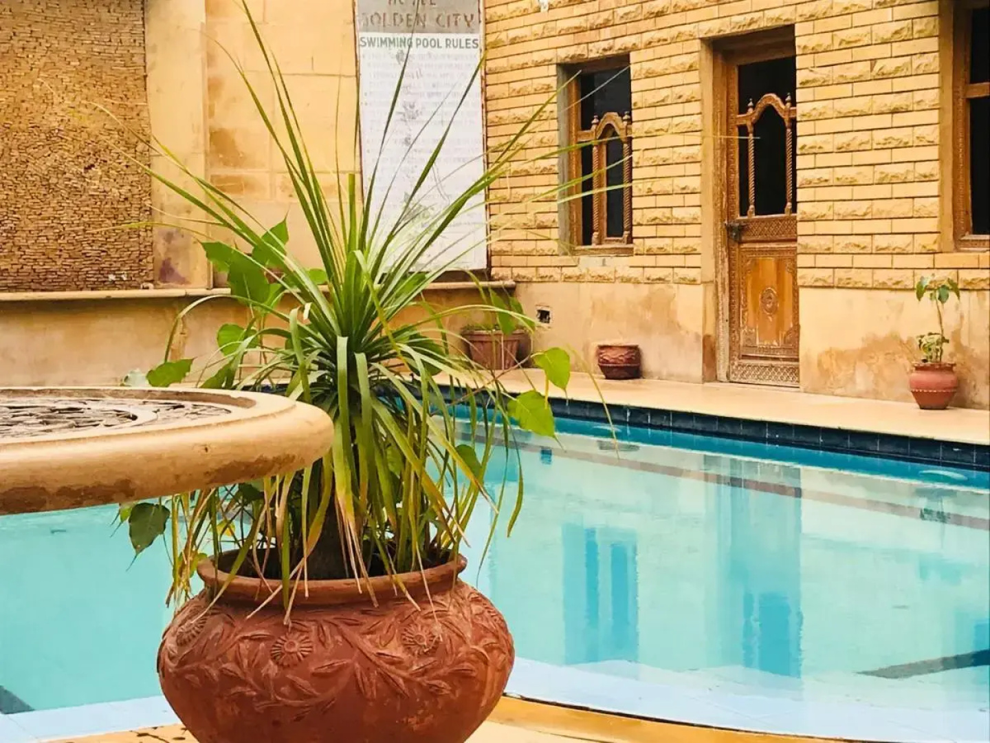 Hotel Golden City