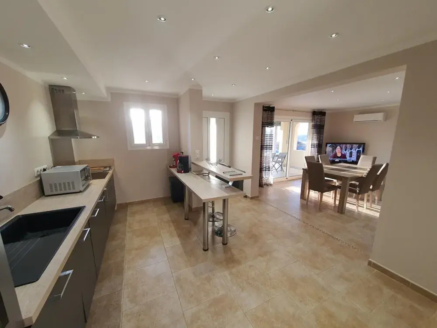 T3 Piscine Avec Jardin Proche St-florent