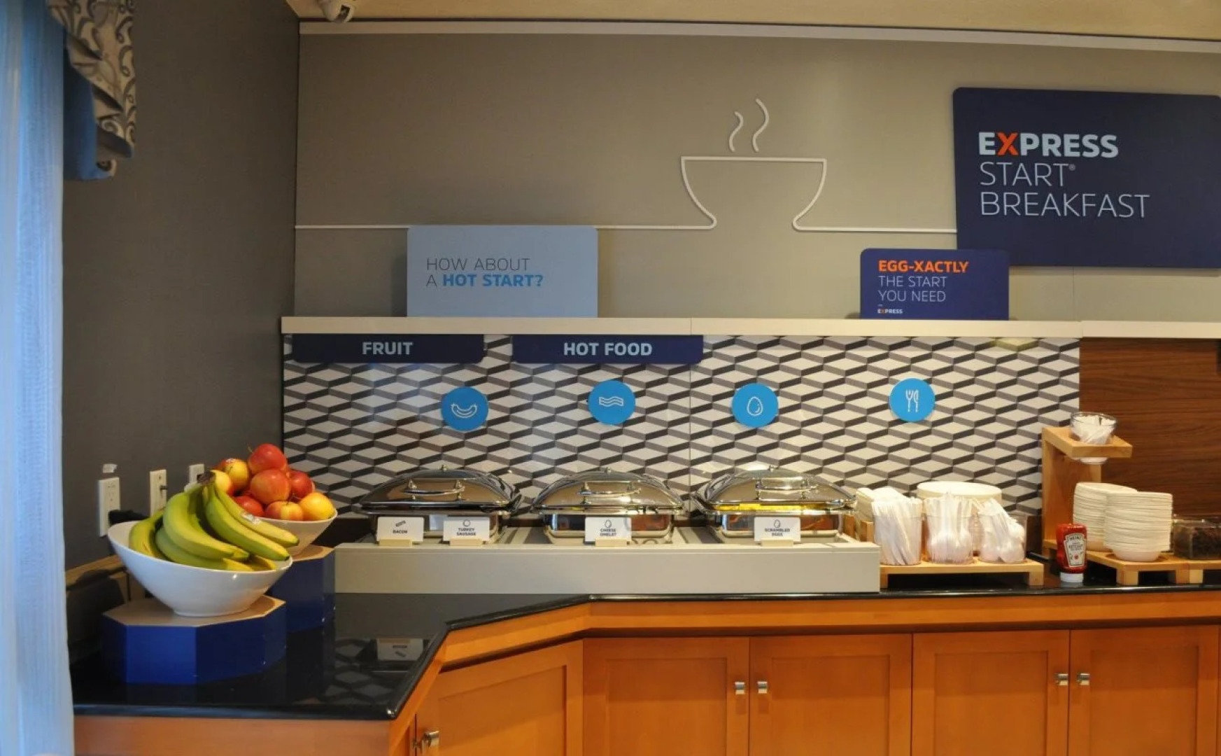 Holiday Inn Express Hotel & Suites Calgary S-Macleod Trail S by IHG