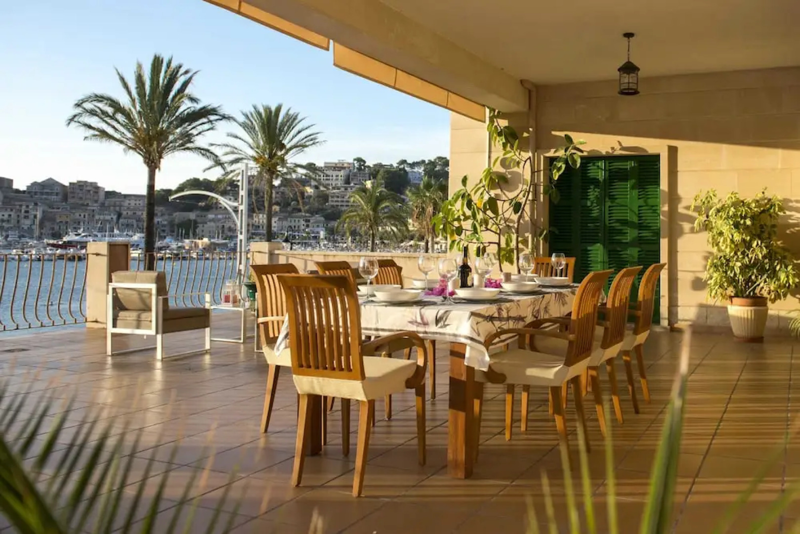 Villa de lujo en la playa. La Caleta.