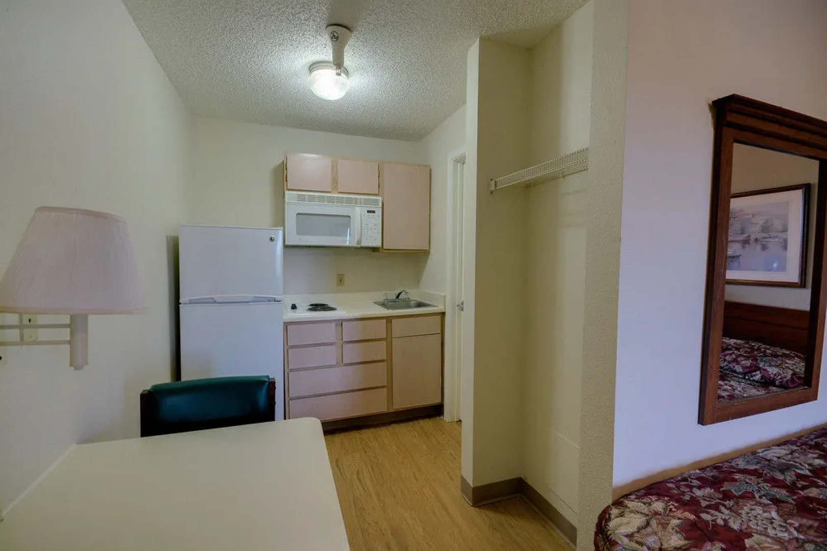 Intown Suites Extended Stay Select Houston - Stafford