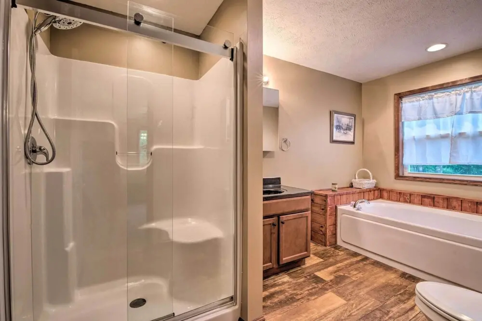 2 Mi to Lake Harmony: Gem w/ Game Room & Deck