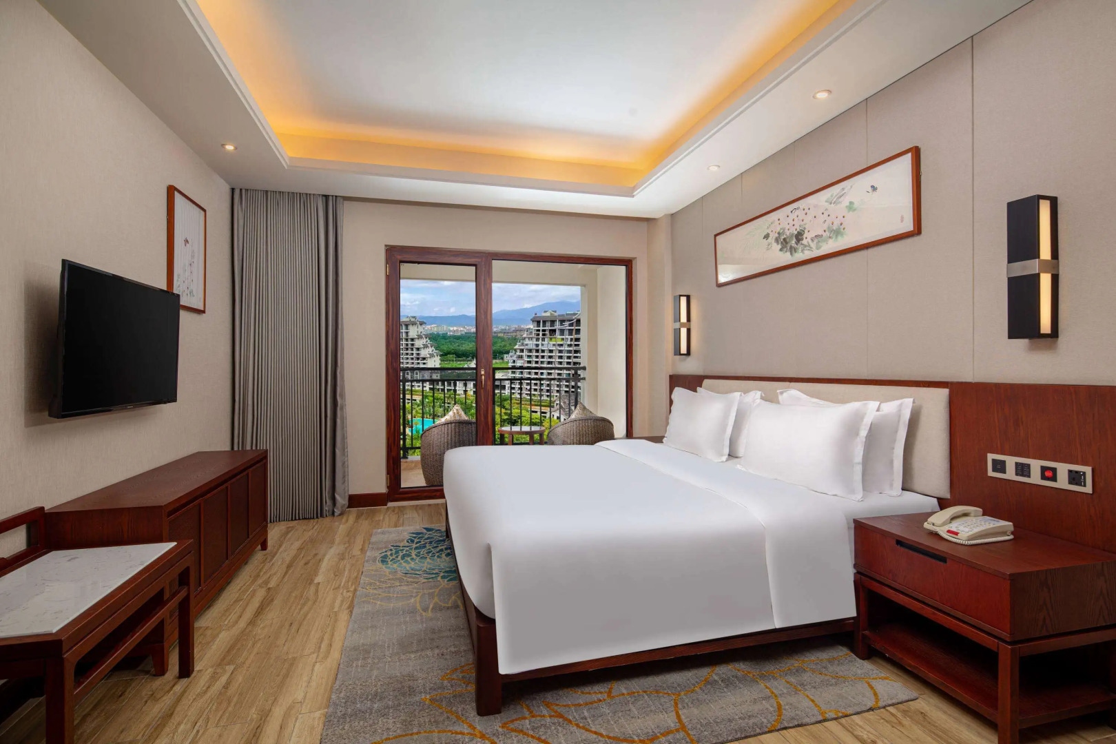 Days Hotel by Wyndham Jinghong Downtown