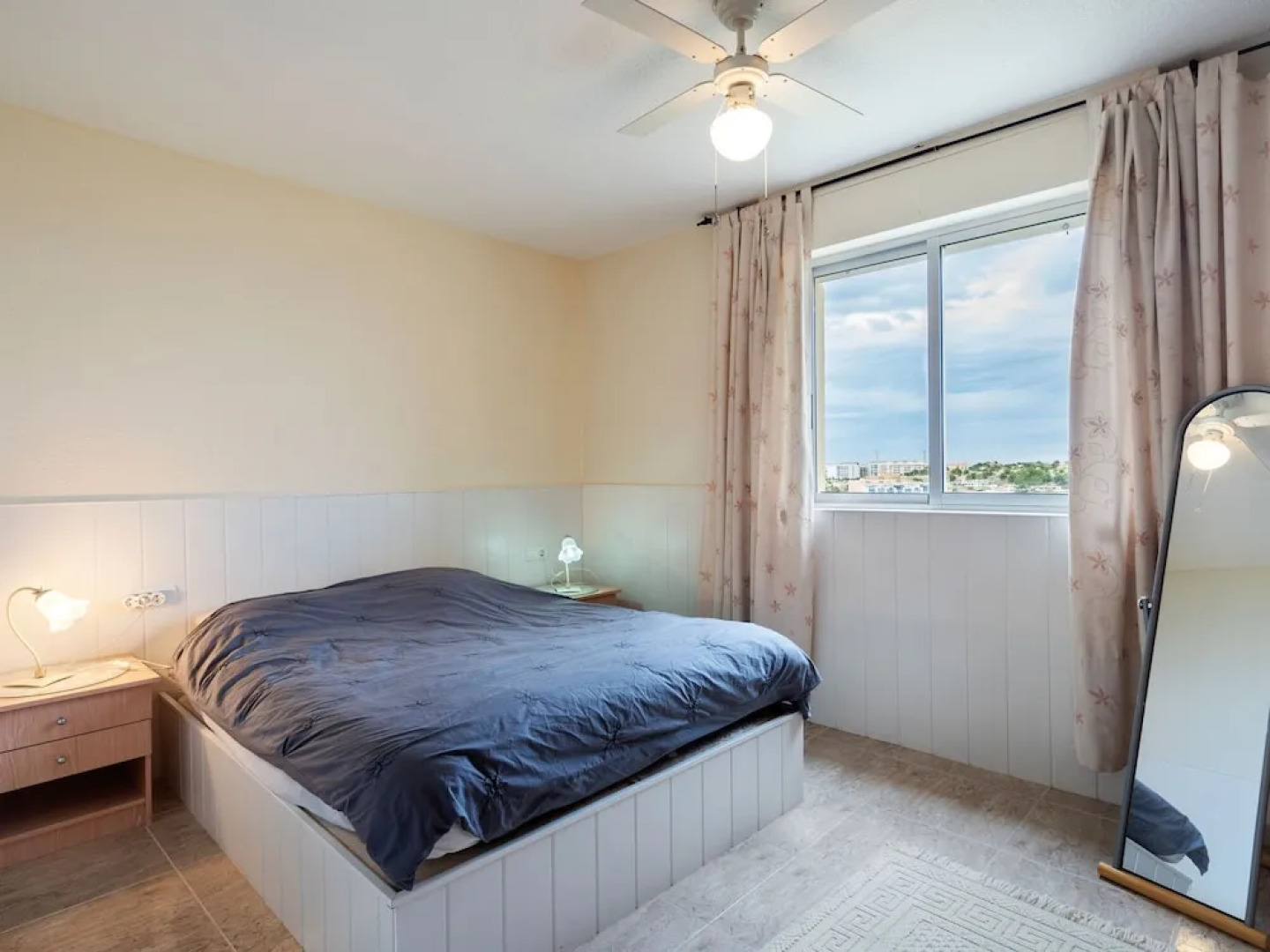 Alluring Apartment in La Vila Joiosa With Swimming Pool