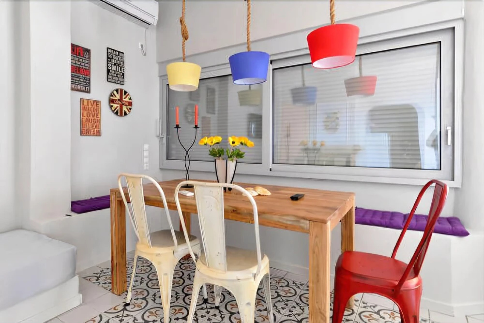 Beachfront Apartment Downtown