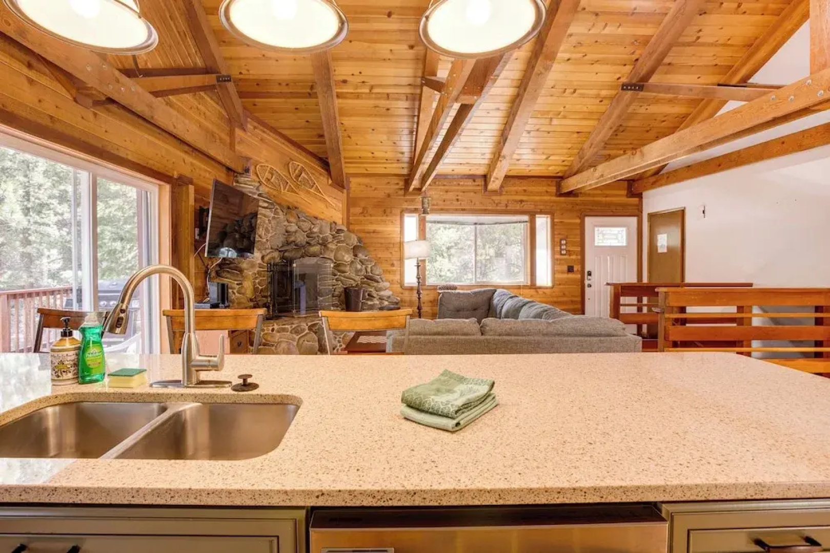4 Mi to Beach: Lake Tahoe Mountain Retreat!