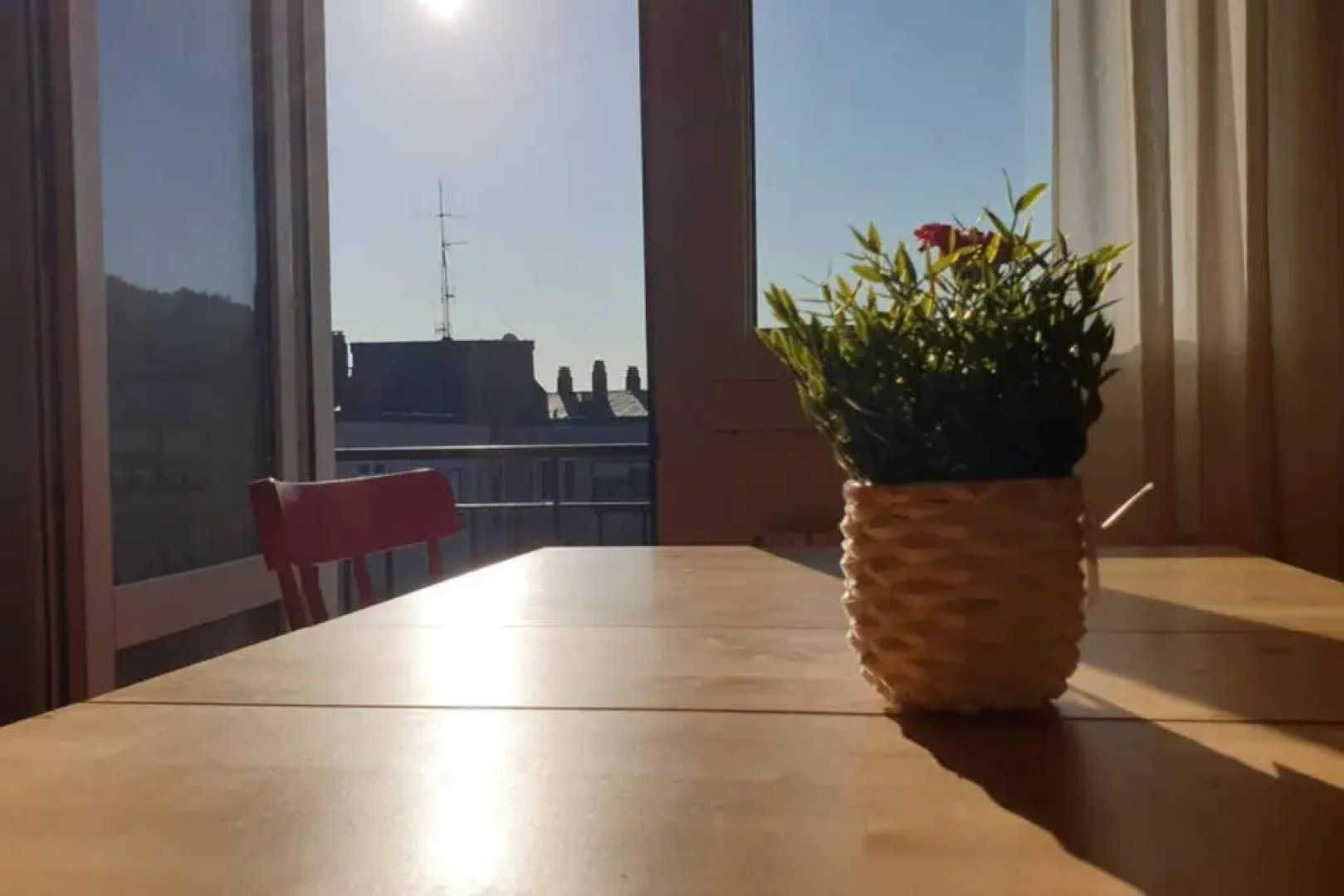 SUPERLUMINOSO junto a PLAYAS - Metro