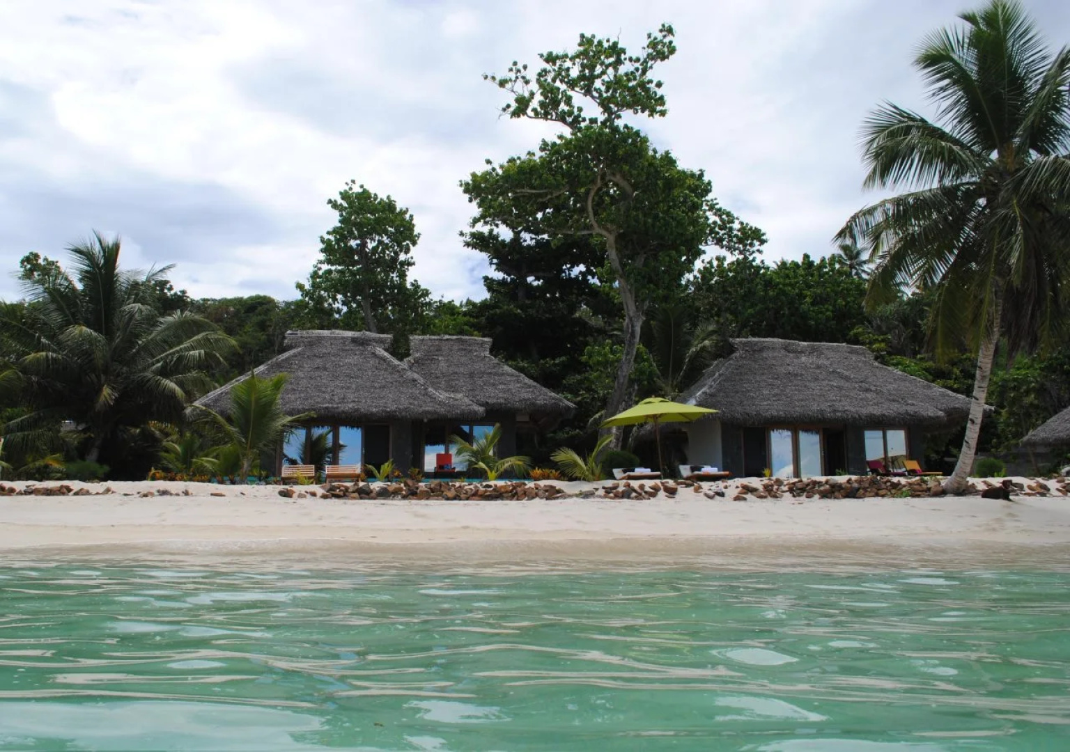 Adonys Eden Lodge