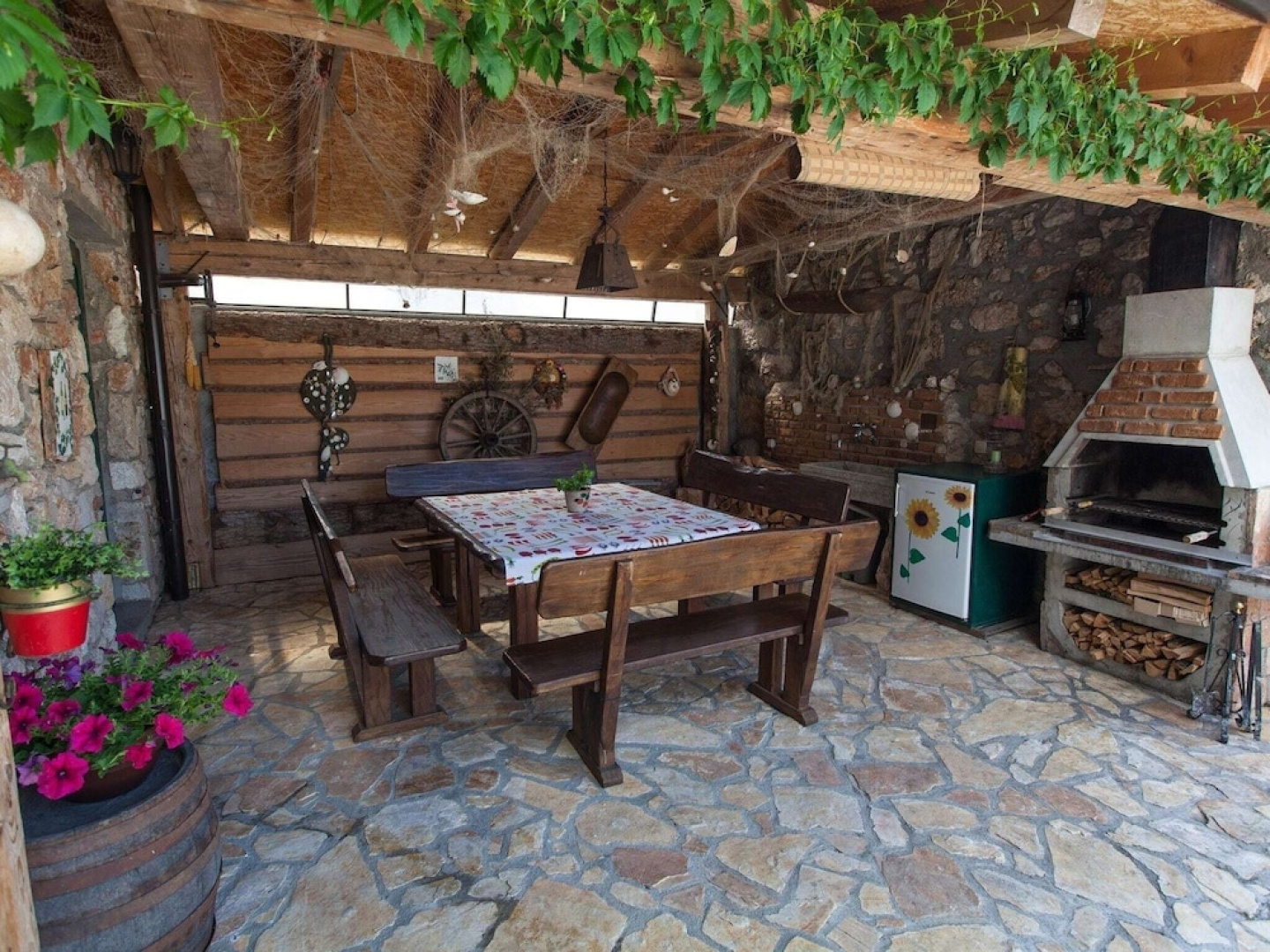 Authentic Large Villa With Private Swimming Pool & Wellness