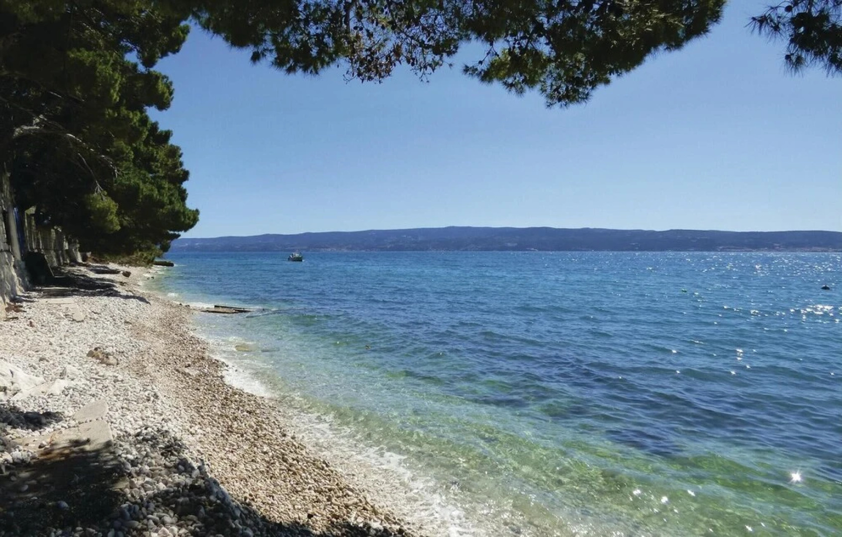 Beautiful Home in Jesenice With Wifi and 3 Bedrooms